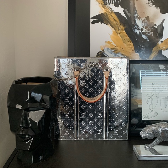 SOLD!!! NWT Louis Vuitton Men’s F/W 21-22 Mirror Sac Plat - Picture 15 of 16